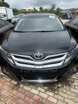 Toyota Venza XLE 4dr Wagon (3.5L 6cyl 6A) 2014 Black