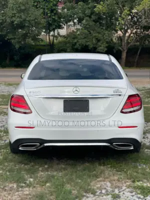 Mercedes-Benz E300 2018 White
