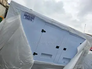 Original Perkins Diesel Soundproof Gen Sp250kva 2years Wty
