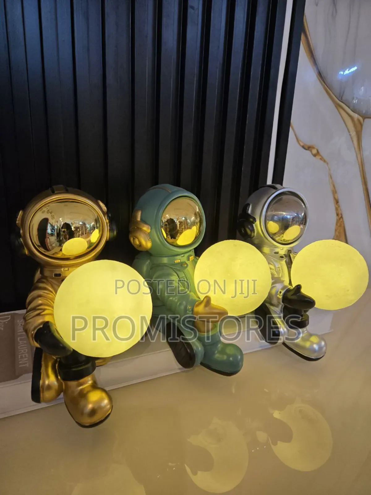 Sitting Astronaut With Ball Figurine(34cm)