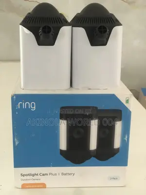 Ring Spotlight Cam Plus Battery 2in1