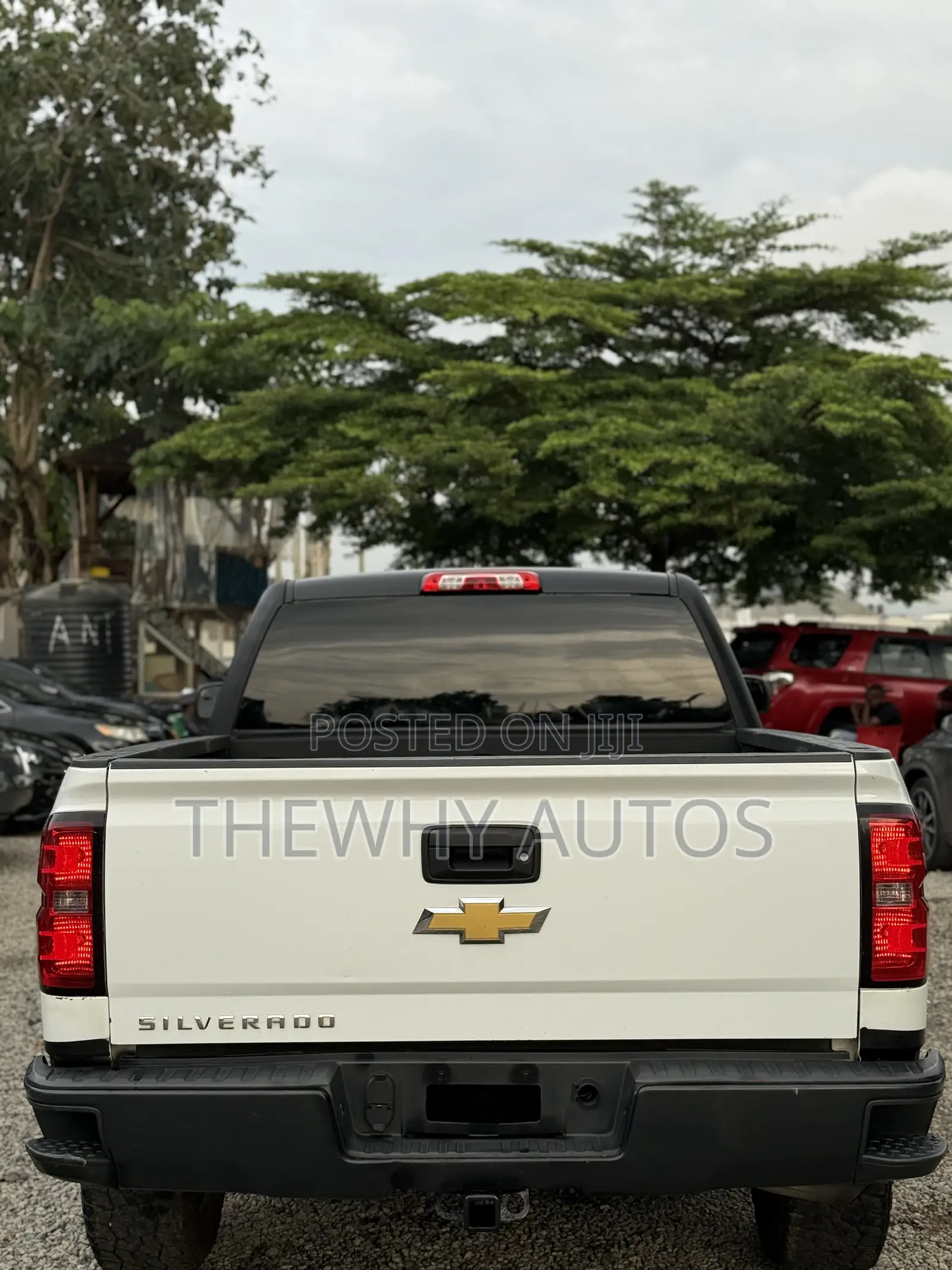 Chevrolet Silverado 2014 White