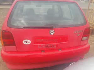 Photo - Volkswagen Polo 2000 Red