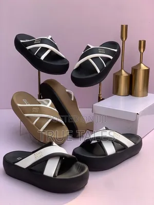 High Quality Balanced Chic Slides