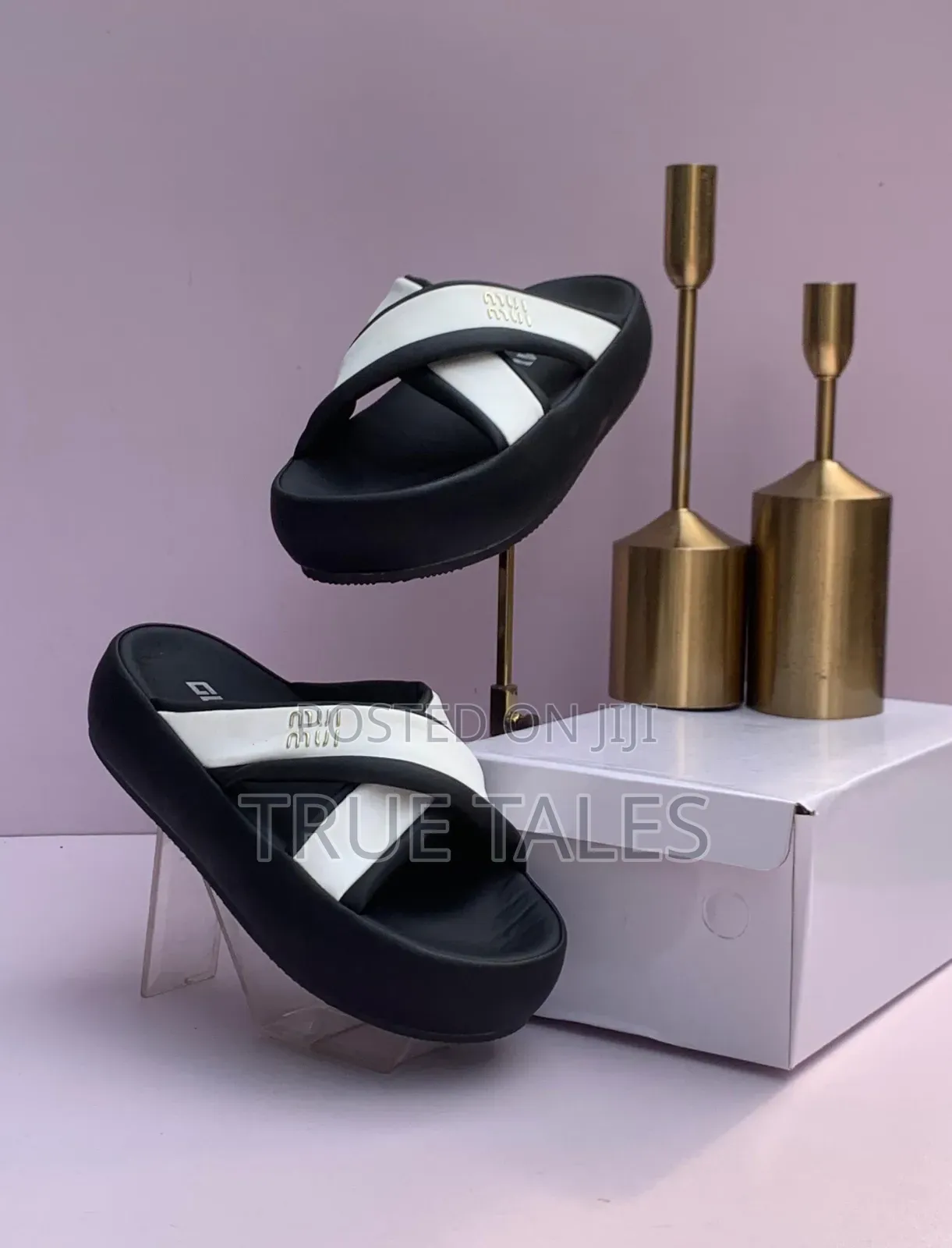 High Quality Balanced Chic Slides