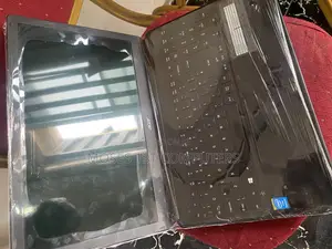 New Laptop Acer 4GB Intel HDD+SSD 320GB
