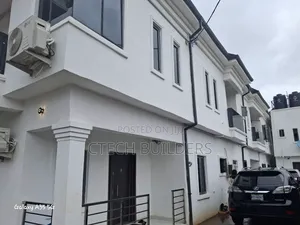 3bdrm Block of Flats in Benin City for rent