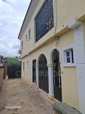 3bdrm Block of Flats in Benin City for rent