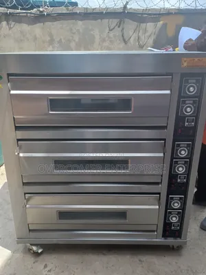 3 Deck 6 Trays Gas Oven