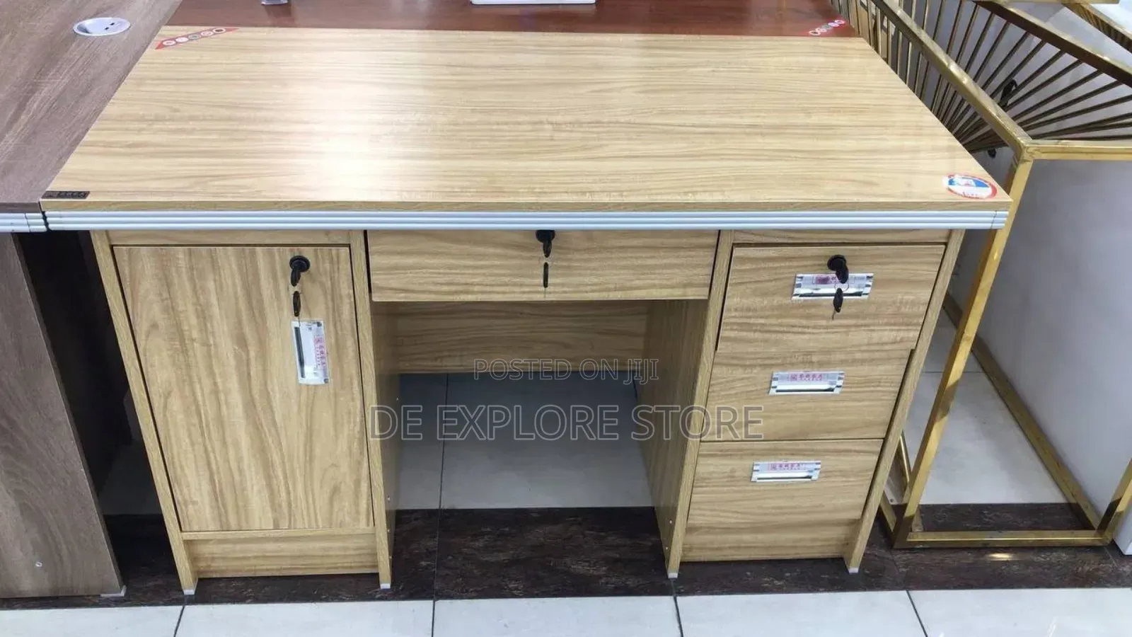 1.2 Meters Office Table