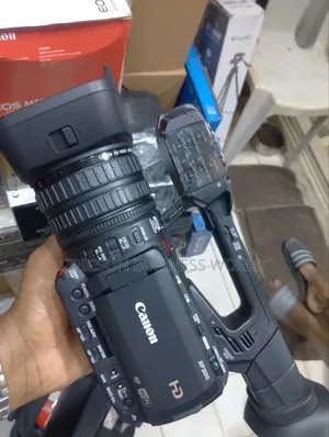 Photo - Canon Camera Xf200