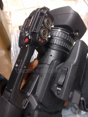Canon Camera Xf200