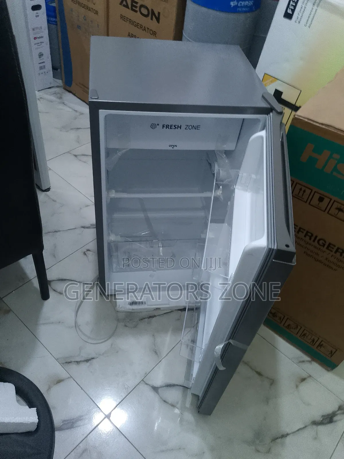 Hisense 90l Mini Fridge With Single Door -Ref093dr