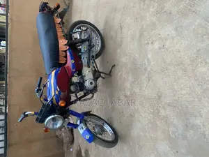 Bajaj Boxer 2020 Red