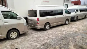 Toyota HiAce 2015 White
