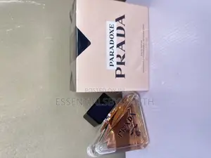 Prada Paradoxe Perfume