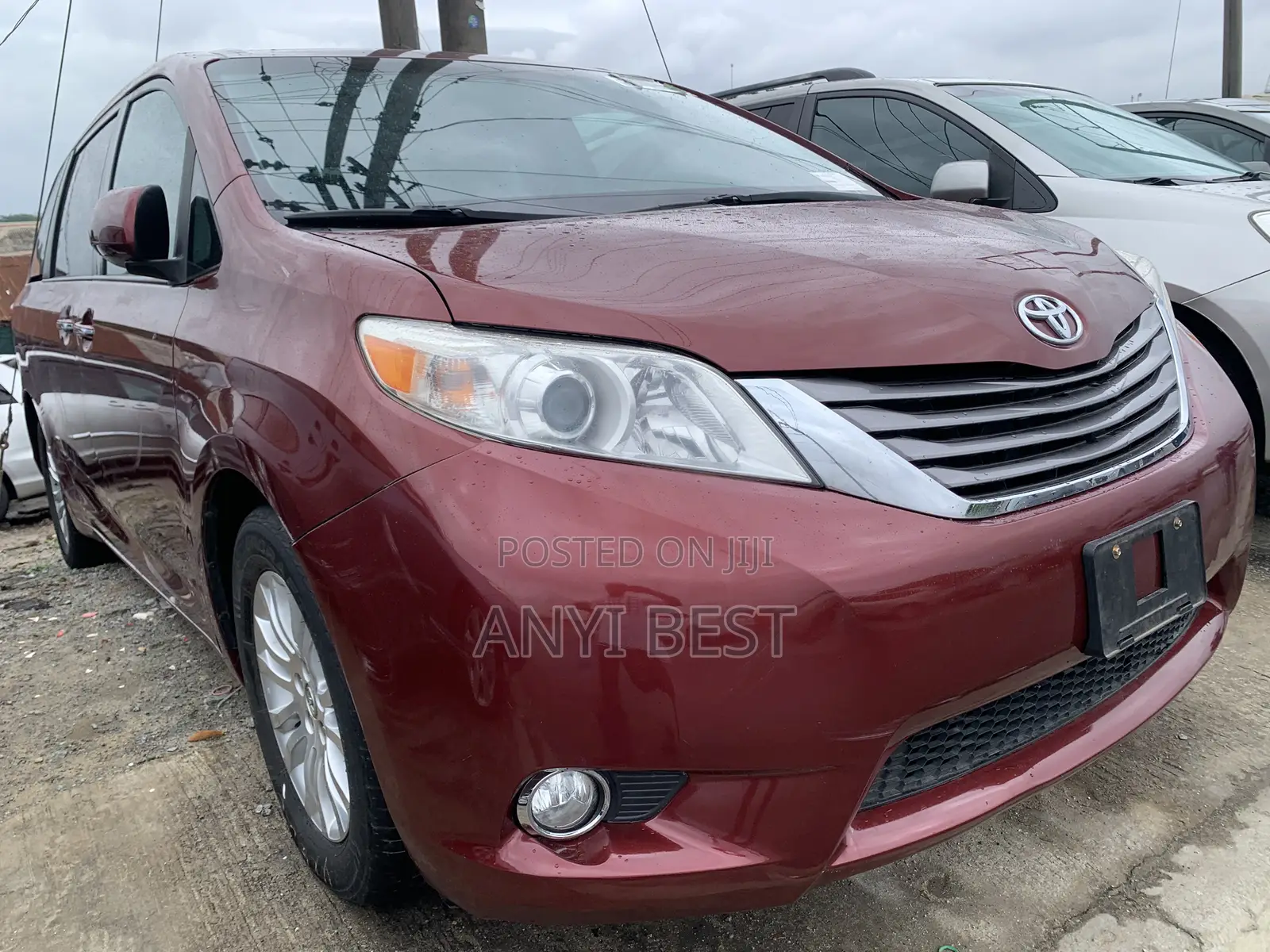 Toyota Sienna 2016 Red