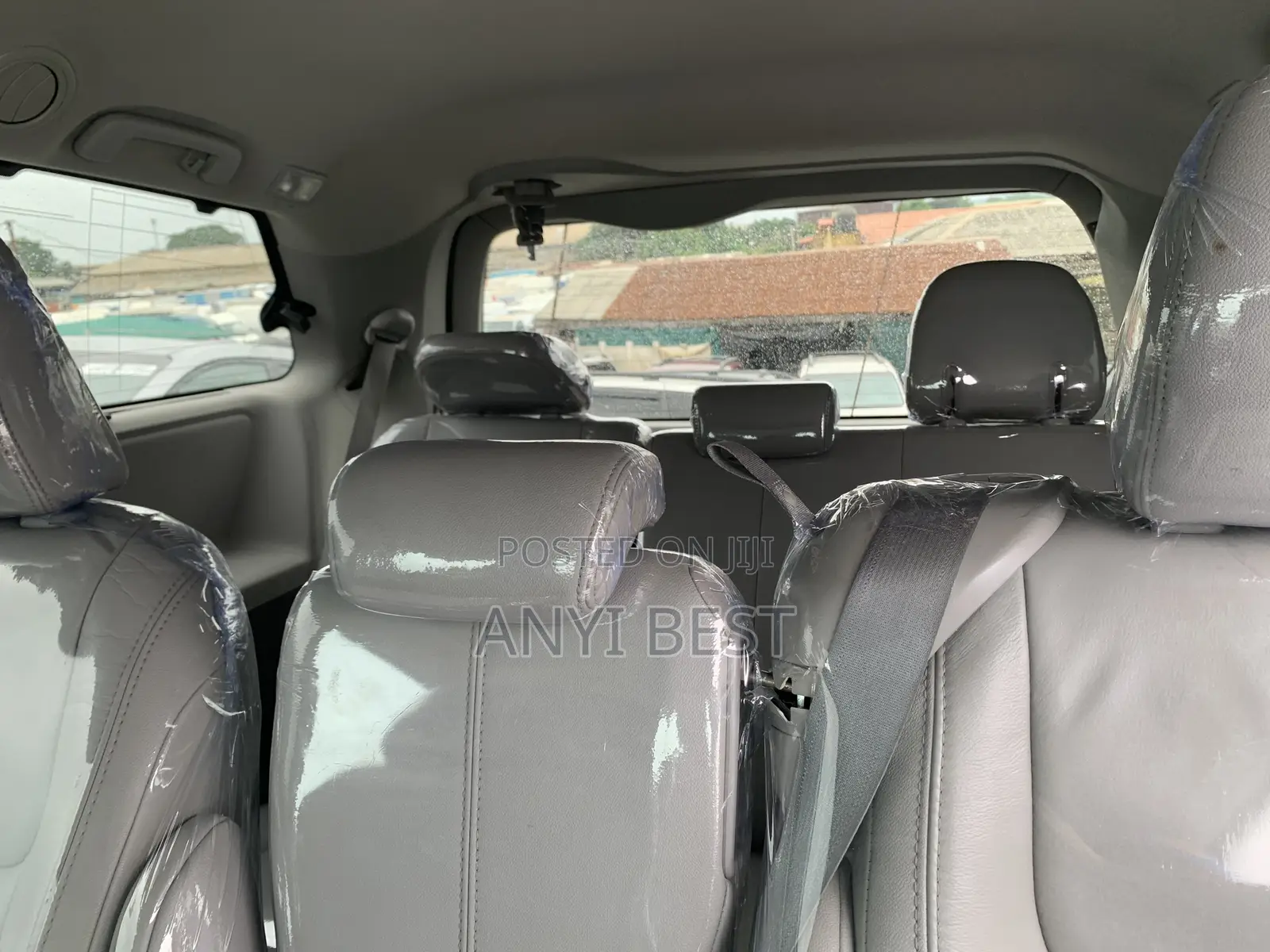 Toyota Sienna 2016 Red