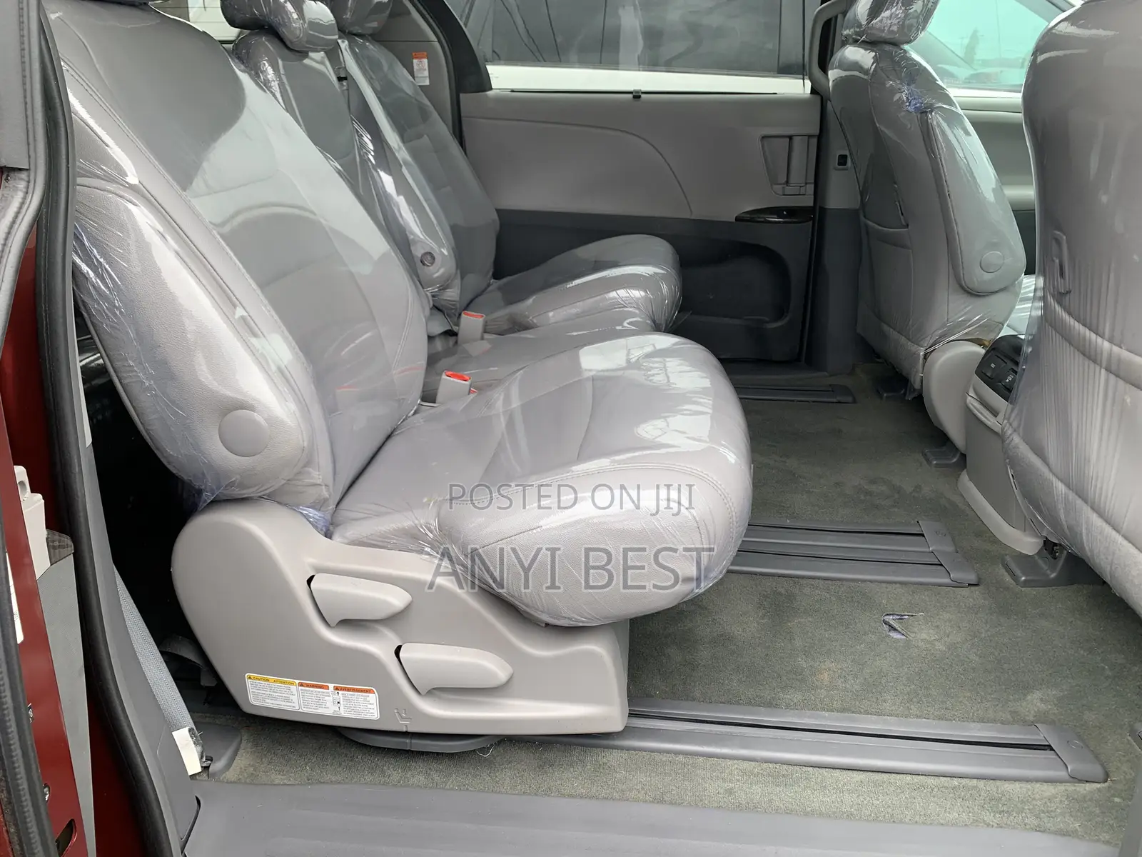 Toyota Sienna 2016 Red