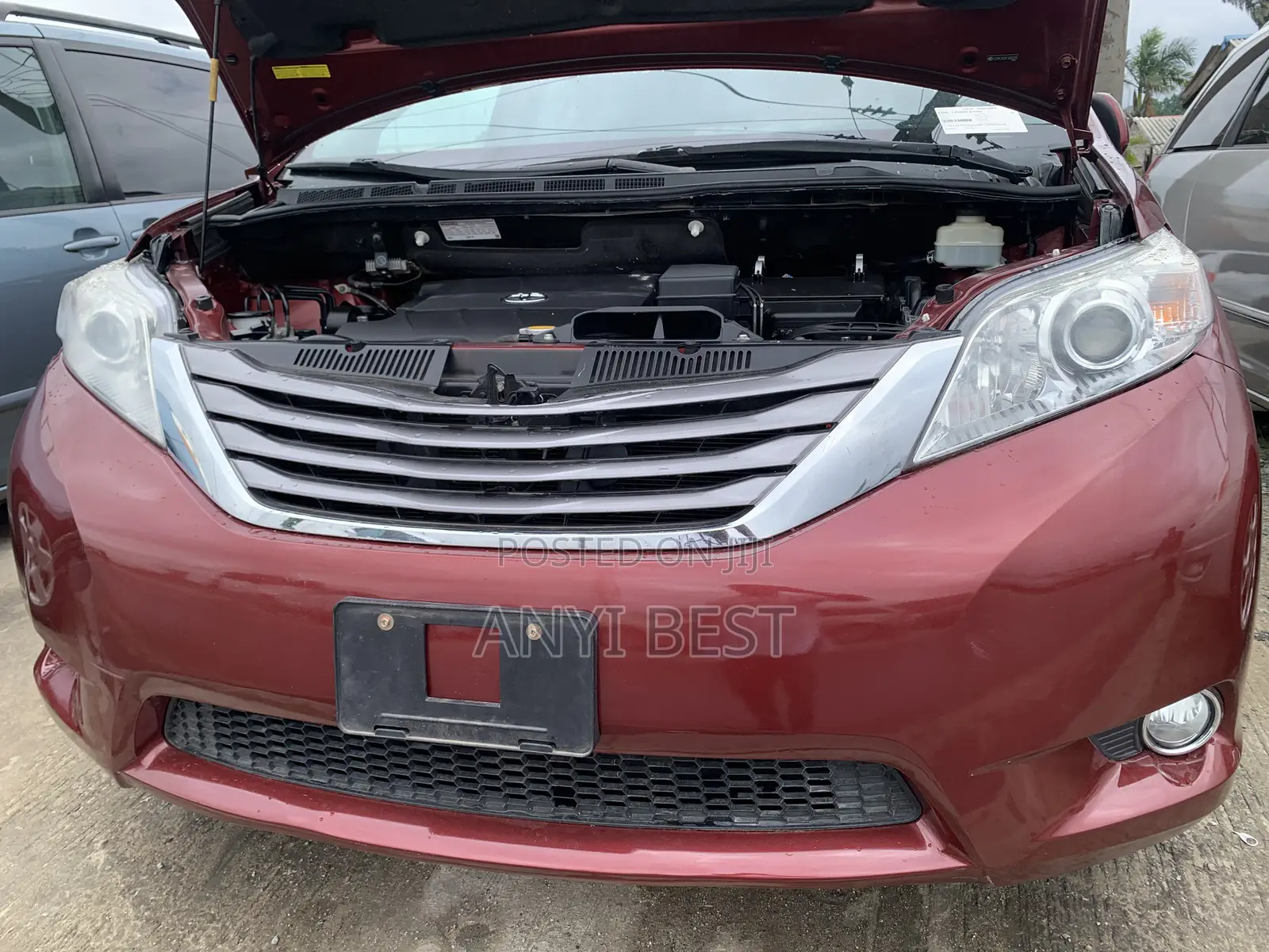 Toyota Sienna 2016 Red
