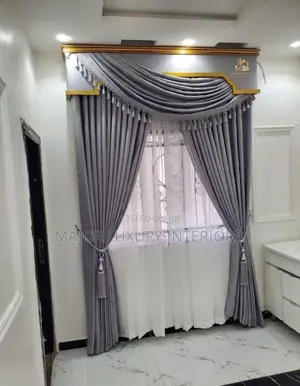 Quality Curtains With Board Design
