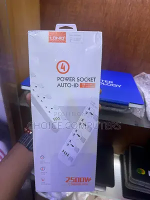 Ldnio Socket Universal Plug Type Power Strip With 4 Usb Port