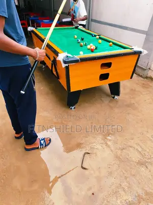 Coin Operated Snooker Table,7ft With Full Set of Accessories