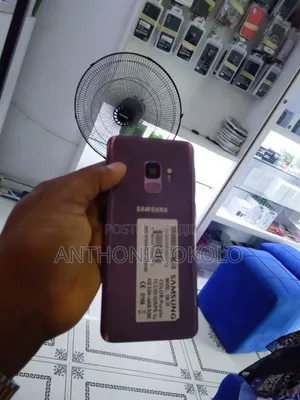 New Samsung Galaxy S9 64 GB Purple