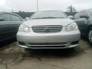 Toyota Corolla LE 2004 Silver