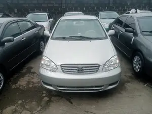Toyota Corolla LE 2004 Silver