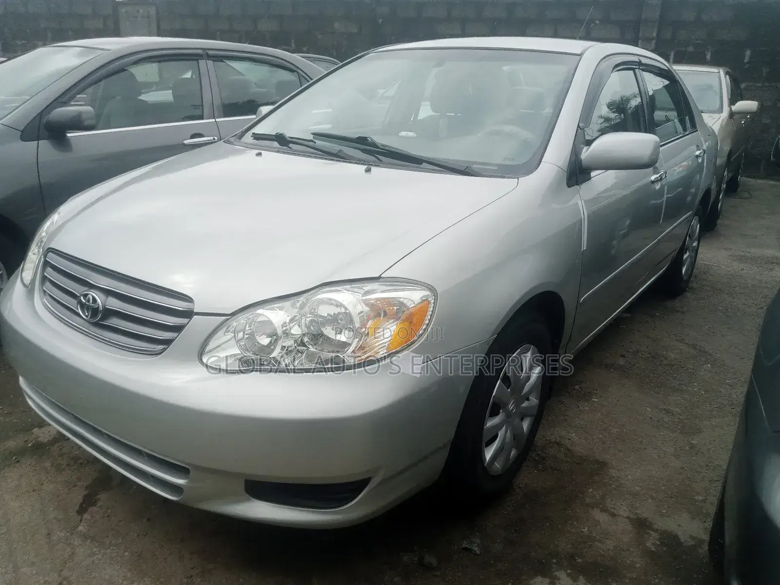 Toyota Corolla LE 2004 Silver