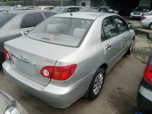 Toyota Corolla LE 2004 Silver