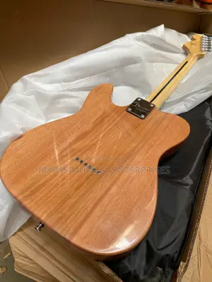 Fender Classic Series '72 Telecaster Deluxe Guitar