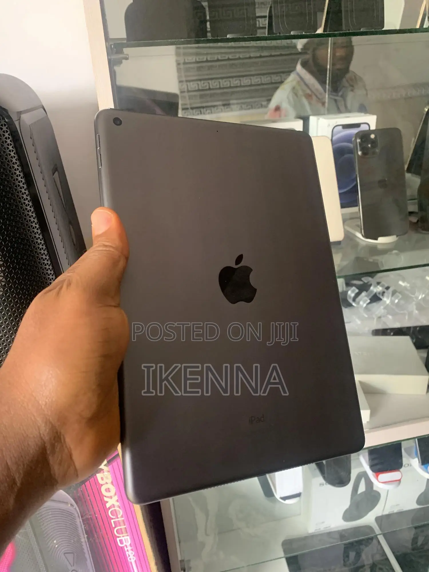 Apple iPad 9.7 64 GB Gray