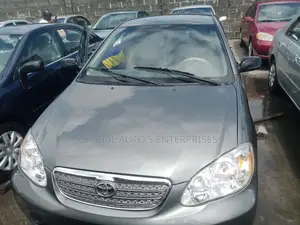 Toyota Corolla LE 2005 Gray