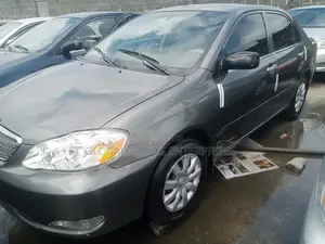 Toyota Corolla LE 2005 Gray
