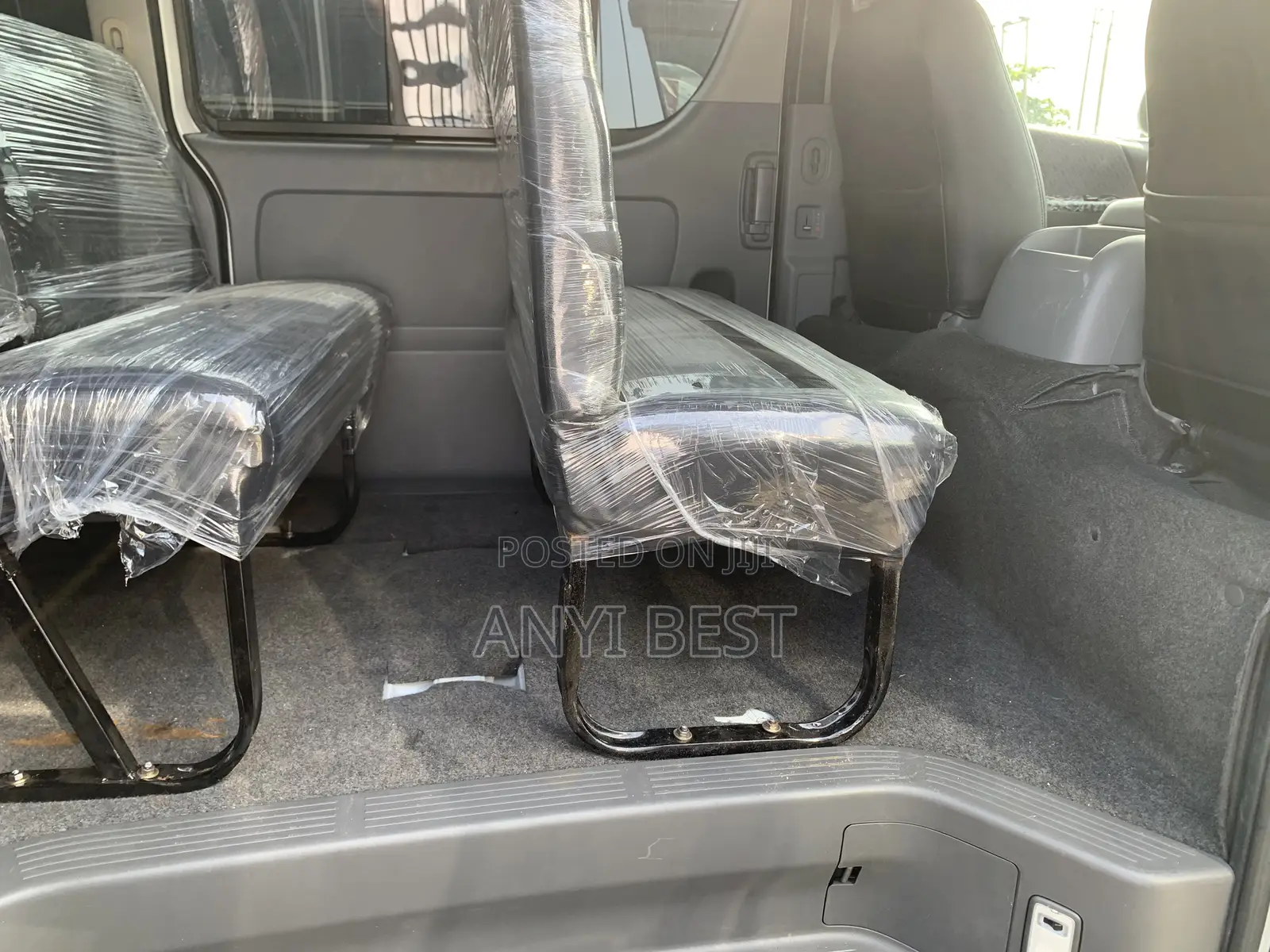 Toyota HiAce 2007 White