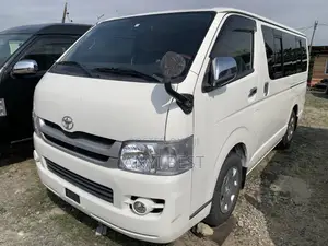 Toyota HiAce 2007 White