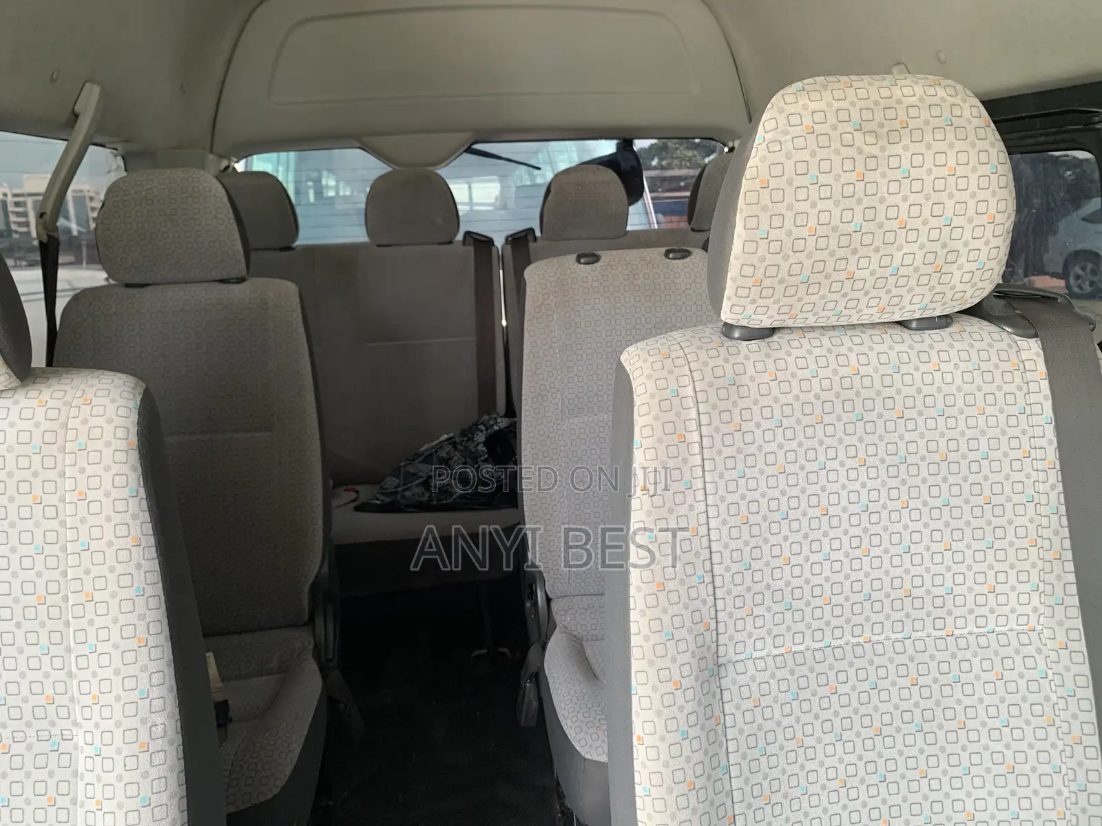 Toyota HiAce 2017 White