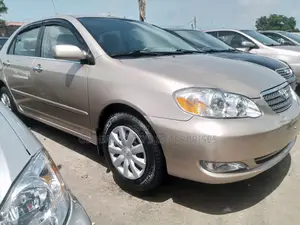Toyota Corolla LE 2006 Gold