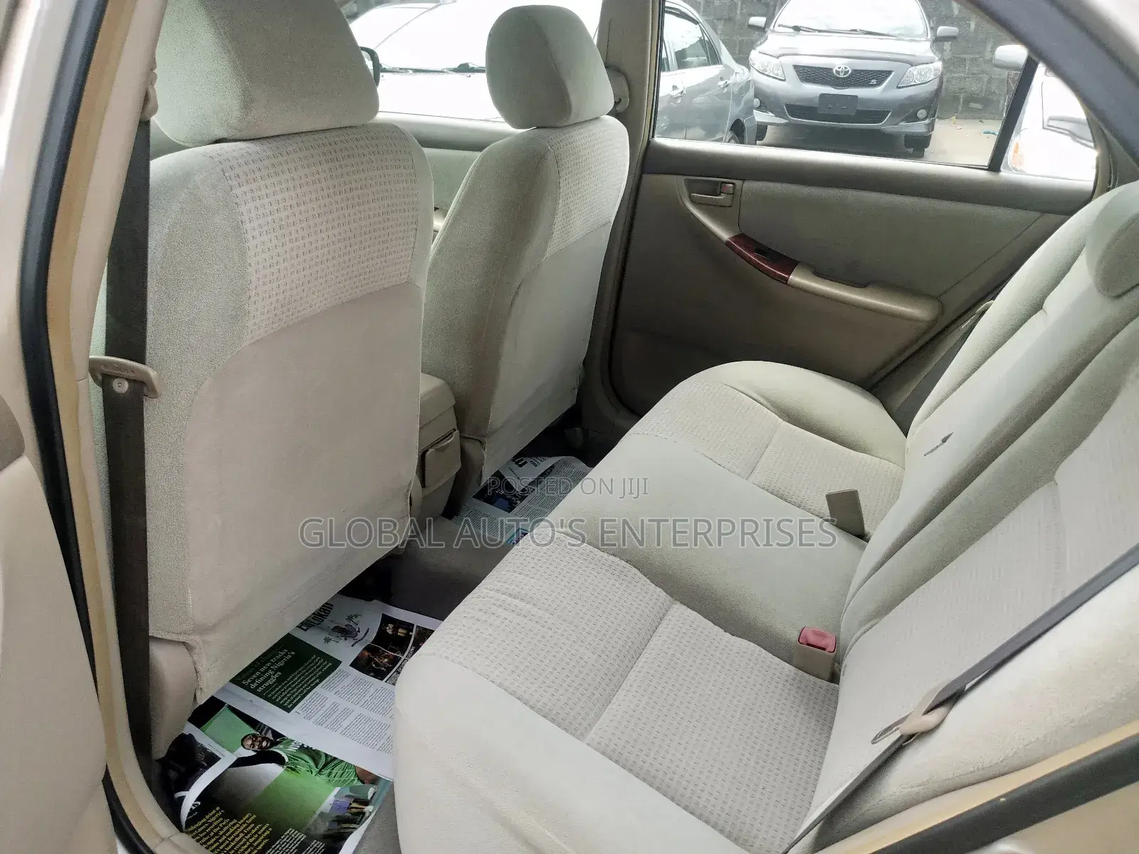 Toyota Corolla LE 2007 Gold