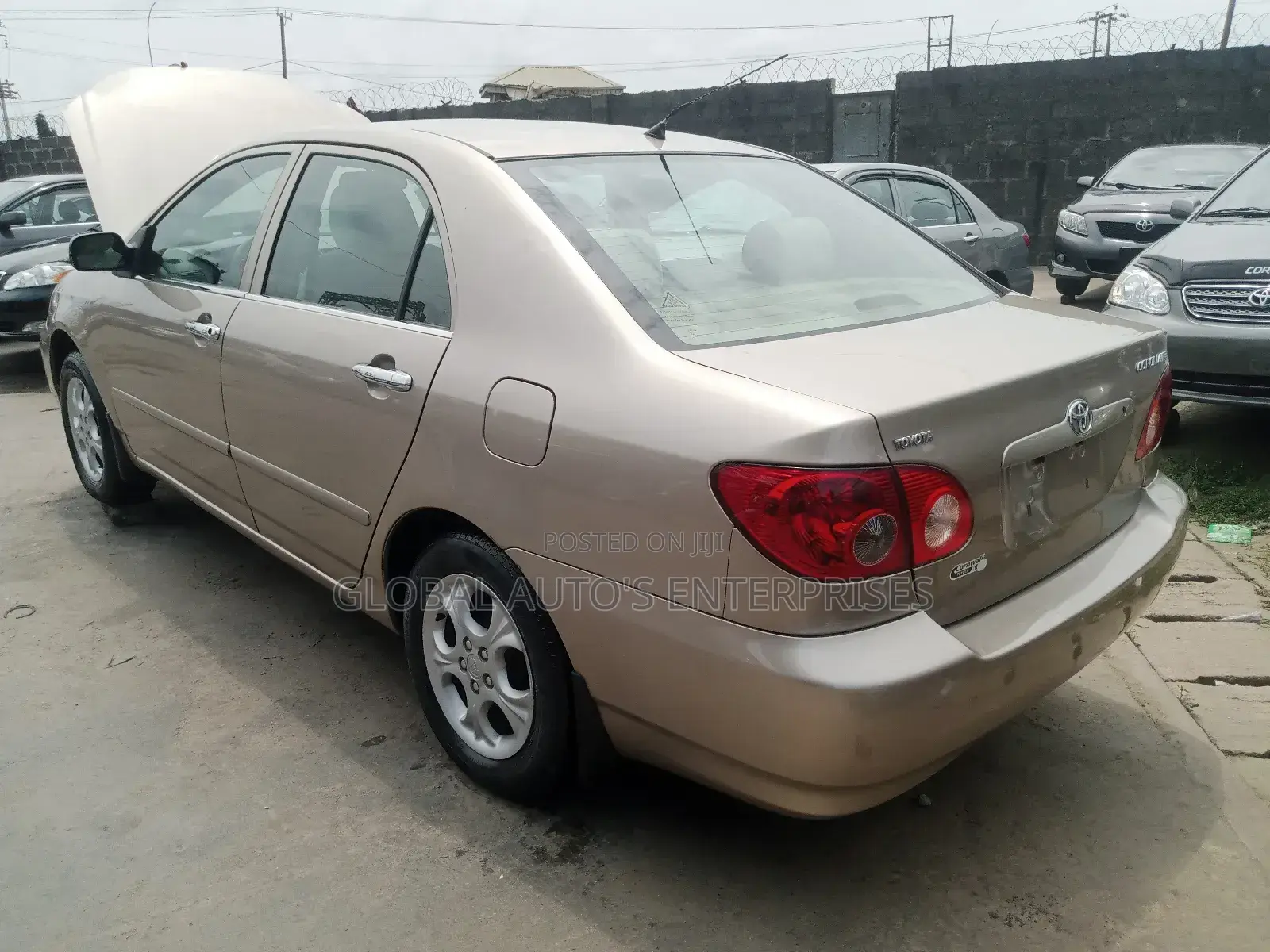 Toyota Corolla LE 2007 Gold