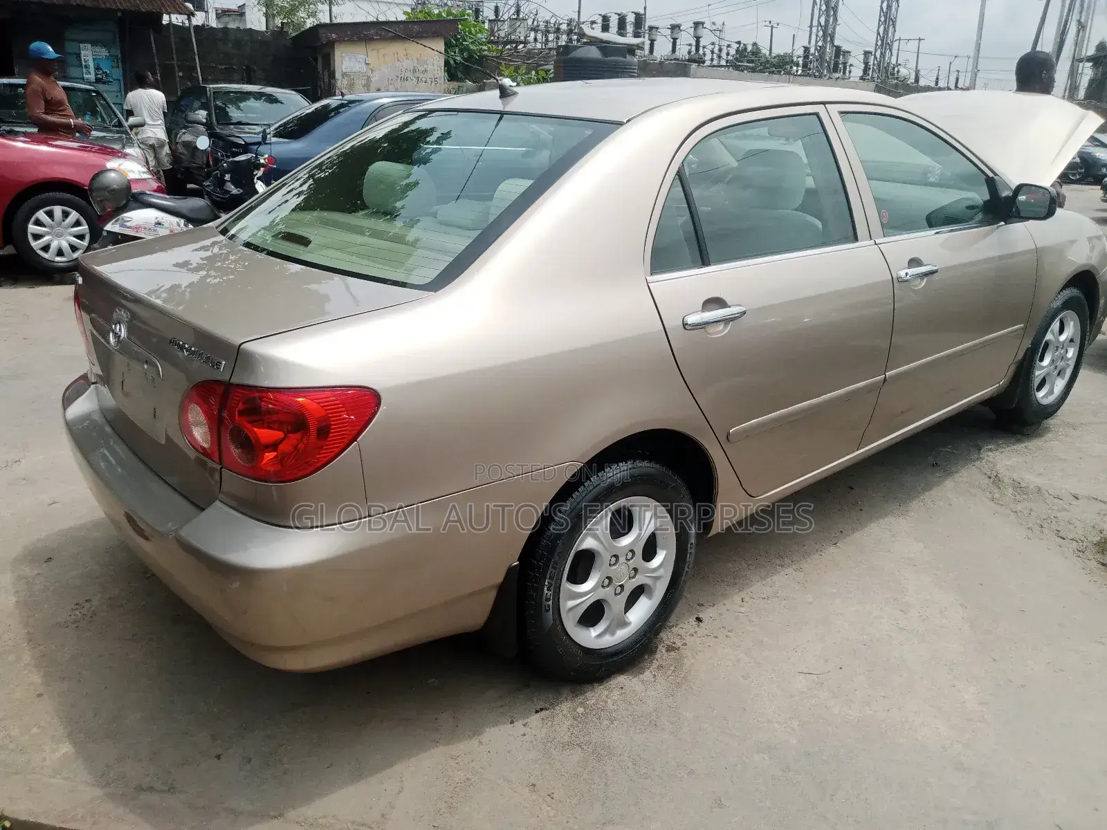 Toyota Corolla LE 2007 Gold