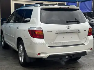 Toyota Highlander Limited 2009 White