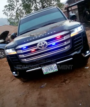 Toyota Land Cruiser 2023 Black