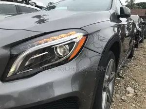 Mercedes-Benz GLA 250 2017 Gray