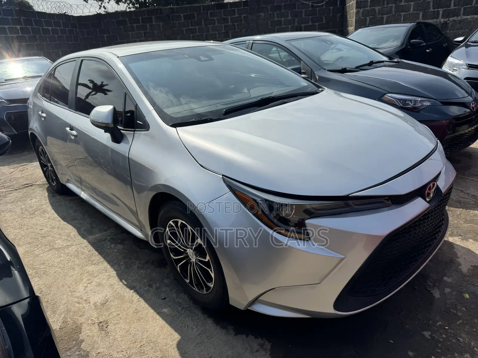Toyota Corolla LE 2022 Silver