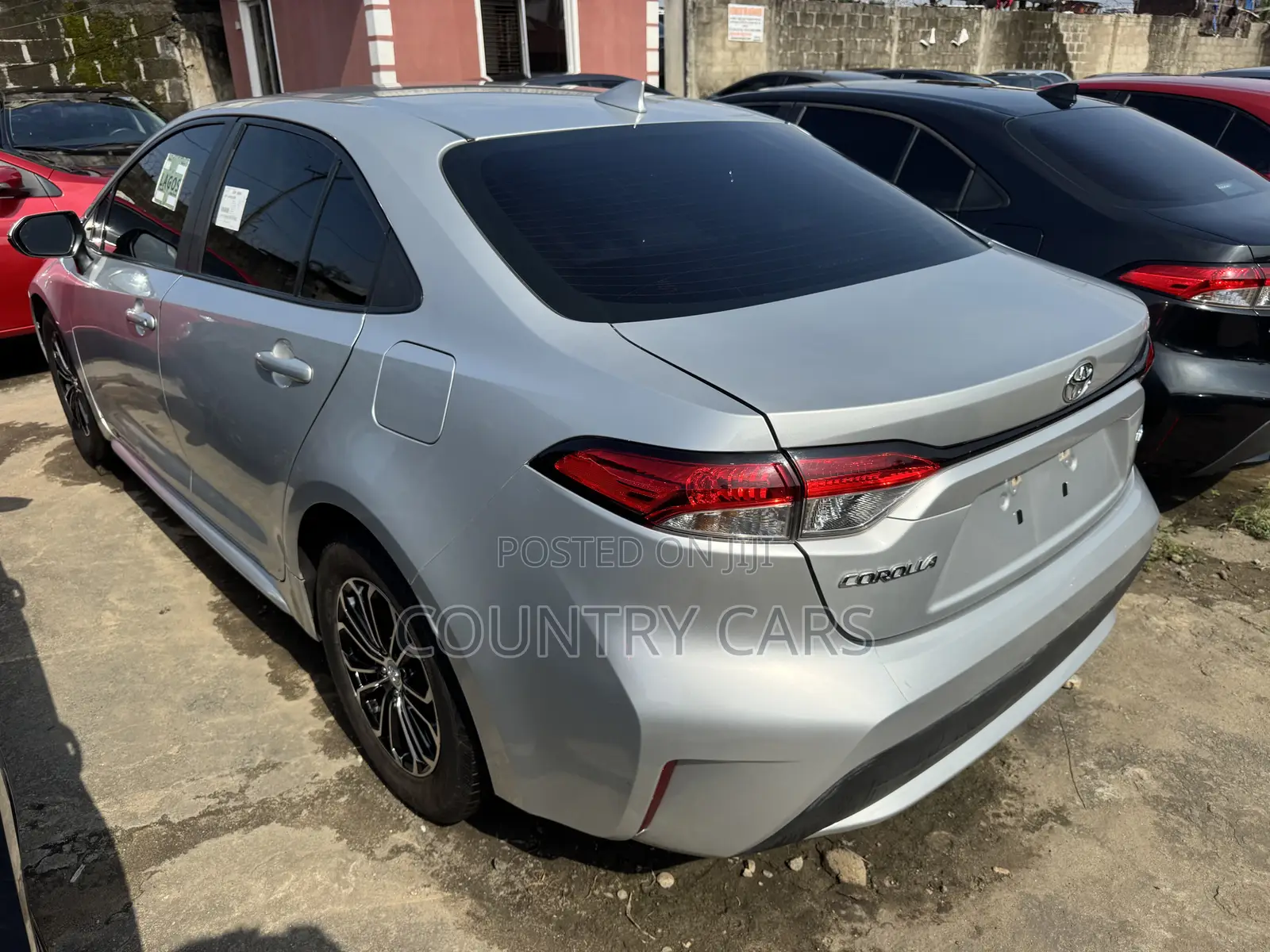Toyota Corolla LE 2022 Silver