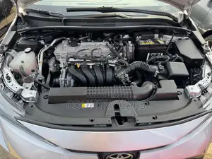 Toyota Corolla LE 2022 Silver