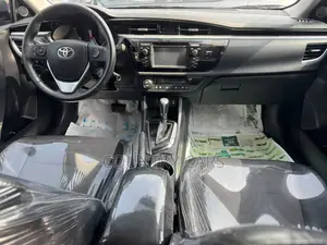 Toyota Corolla 2016 Gray